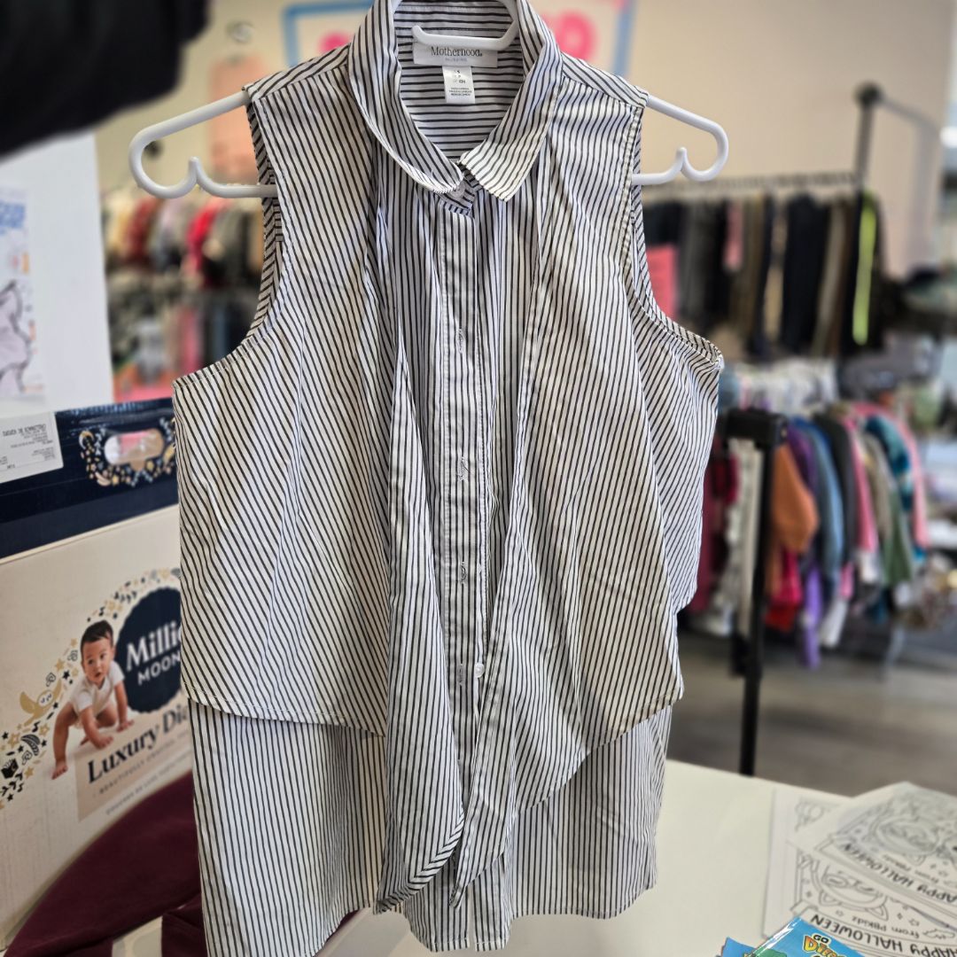 Multi-Color Motherhood Maternity Tops, Small