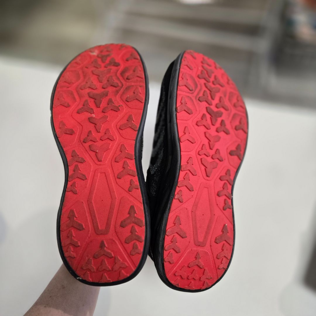 Black George Kids footwear, 5Y