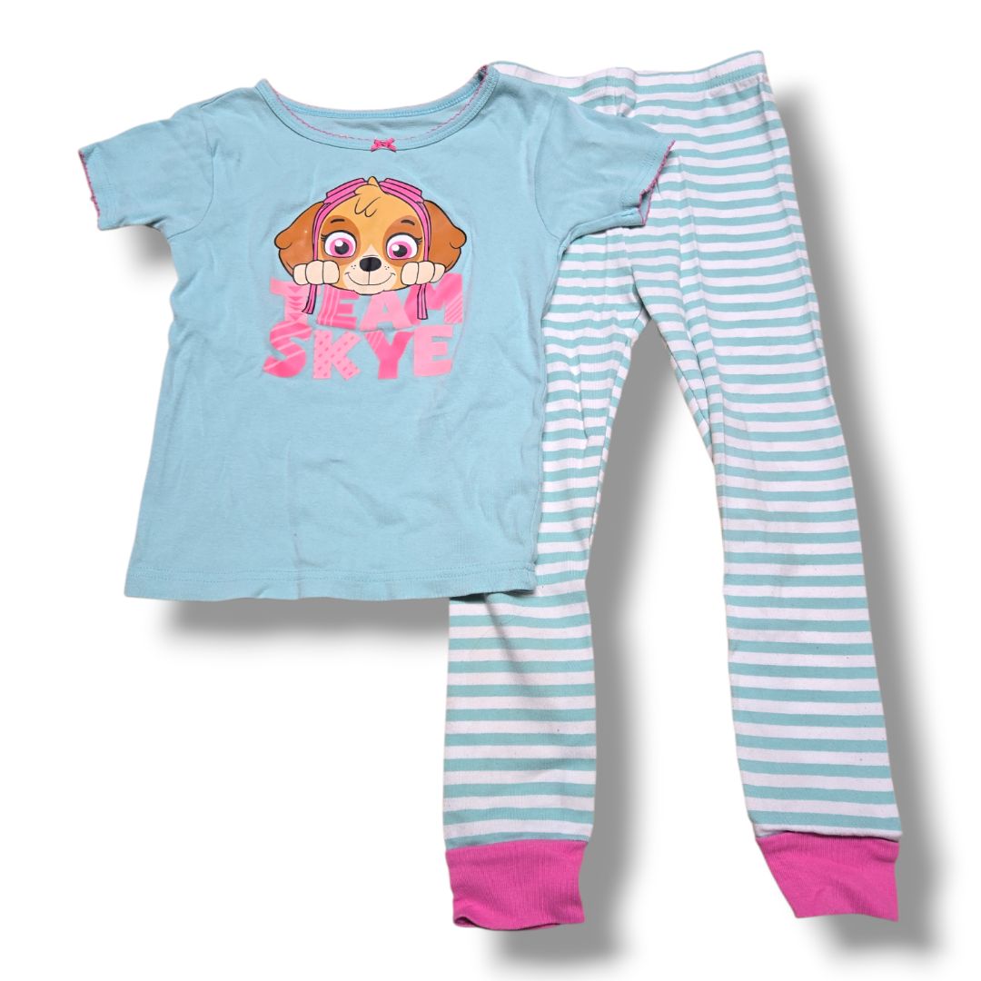 Carters Kids pajama sets, 5T | Pre-Loved Quality