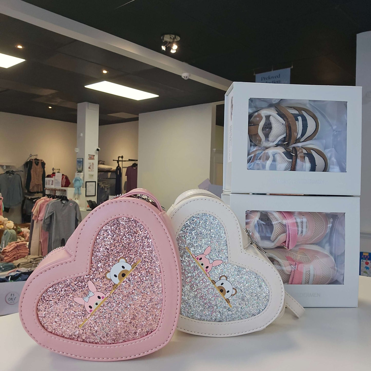 3D Heart-shaped crossbody purse