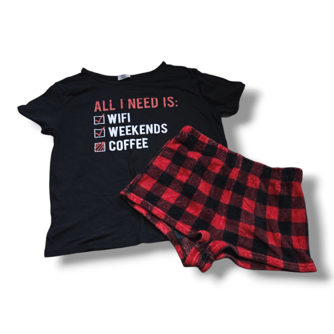 Ardene | T-Shirt Large | Shorts Medium