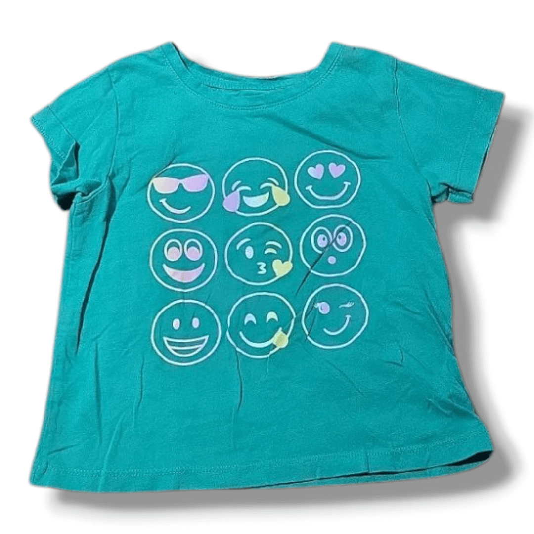 Pre-loved George T-shirt, size 4/5Y, in gently used condition