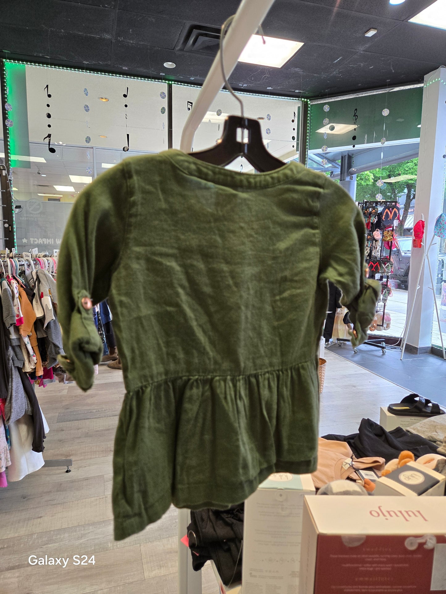 Carters | 18M | Top | Pre-loved Quality