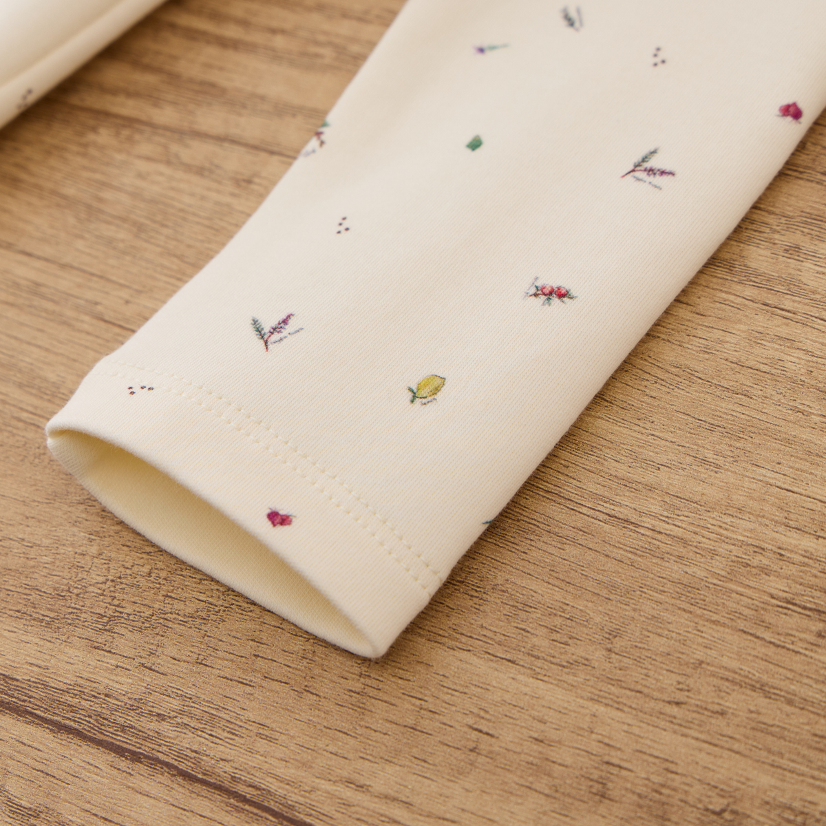 Blara Organic House Base Top – Floral Garden Print