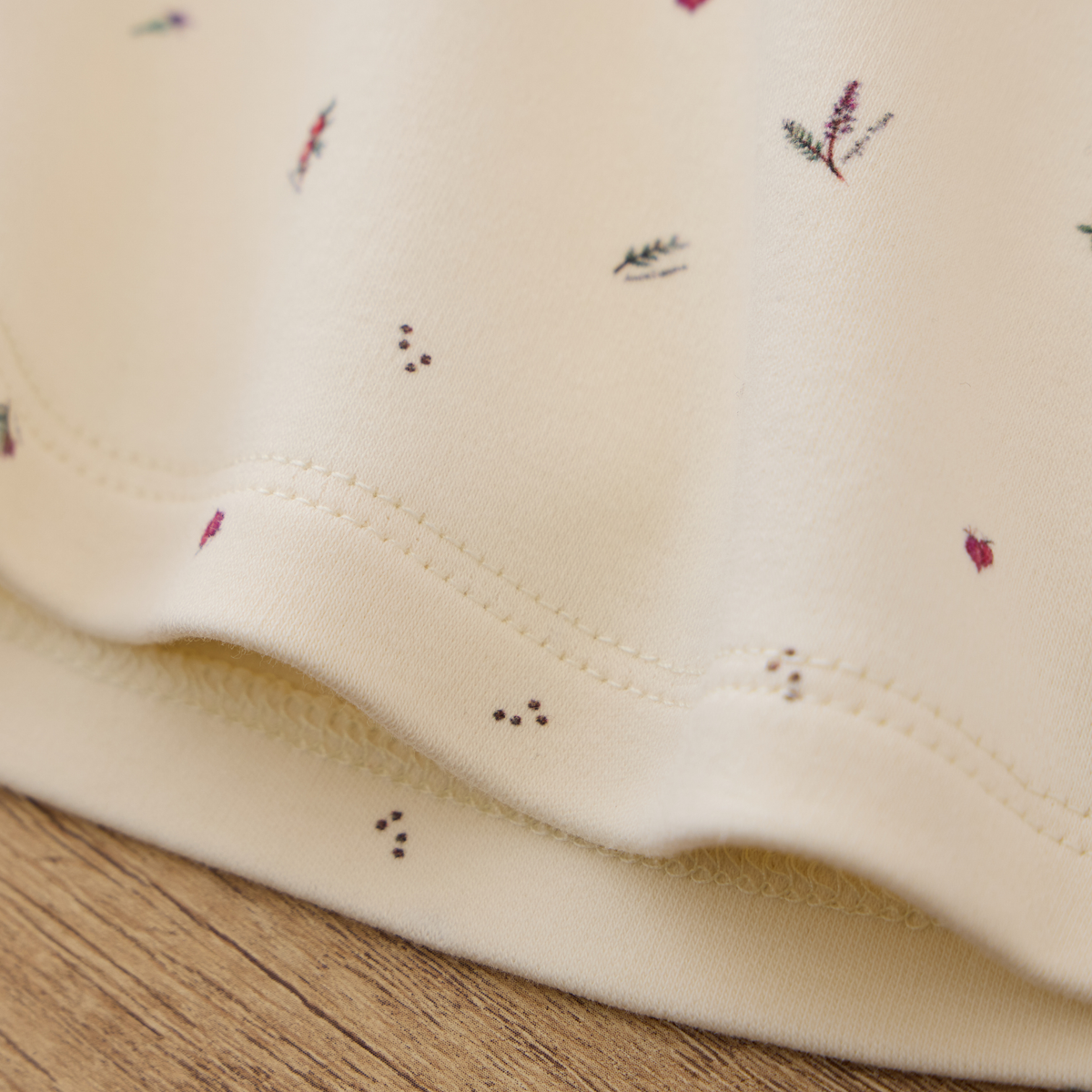 Blara Organic House Base Top – Floral Garden Print