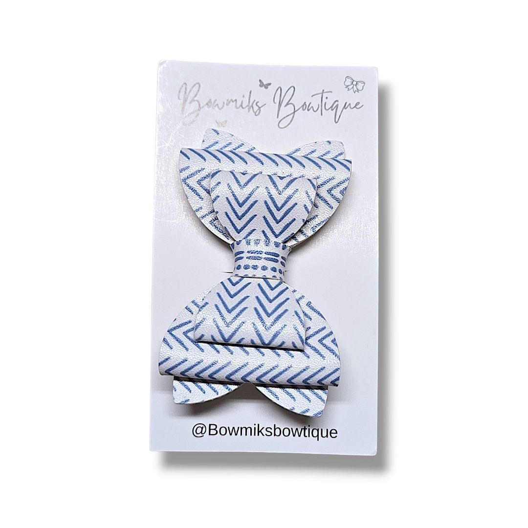 Bowmiks Boutique | 2.5 Inch Double Layer Bow Clip | Handmade