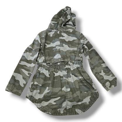 Old Navy Camo Hooded Utility Jacket | 5T | Pre-loved Quality