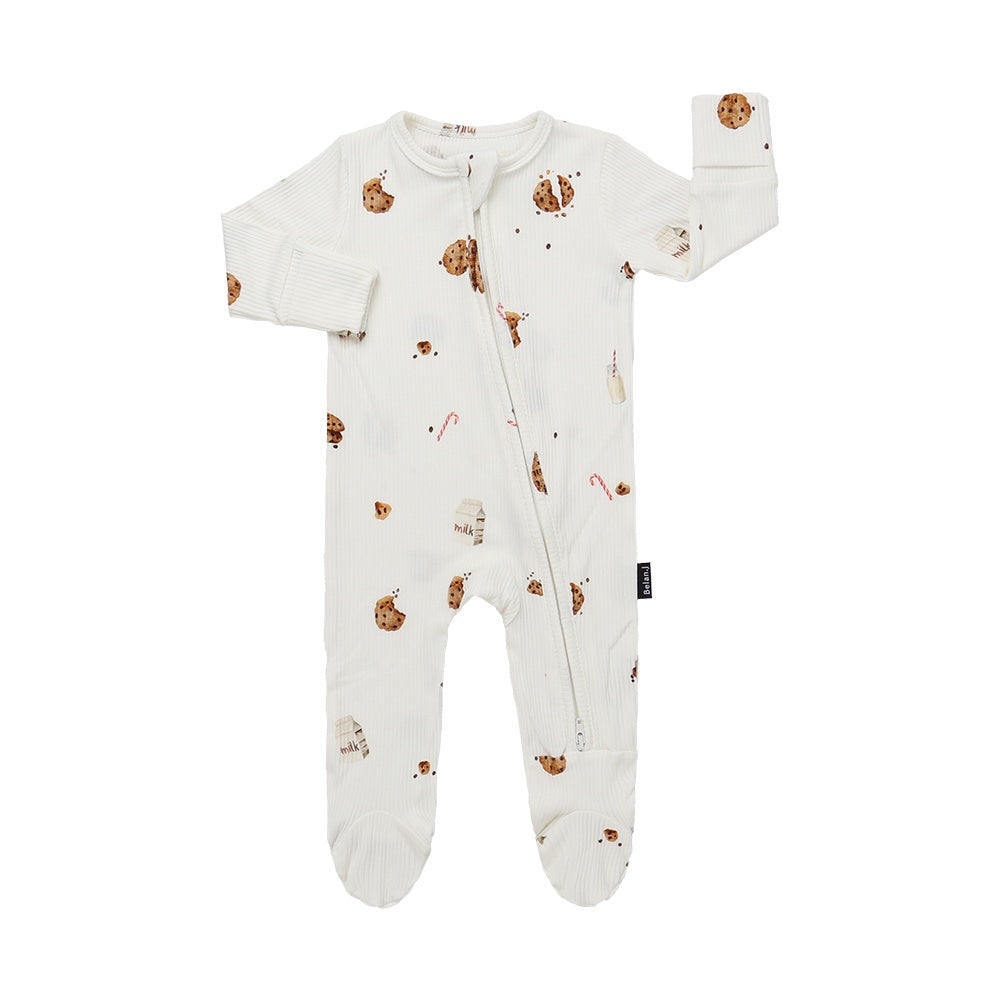Ribbed bamboo sleeper for babies featuring a milk and cookies print, perfect for cozy holiday snuggles.