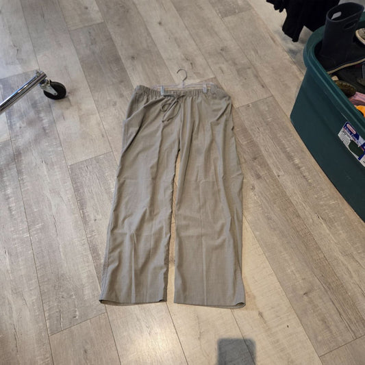 beige H&M Maternity Bottoms, Large