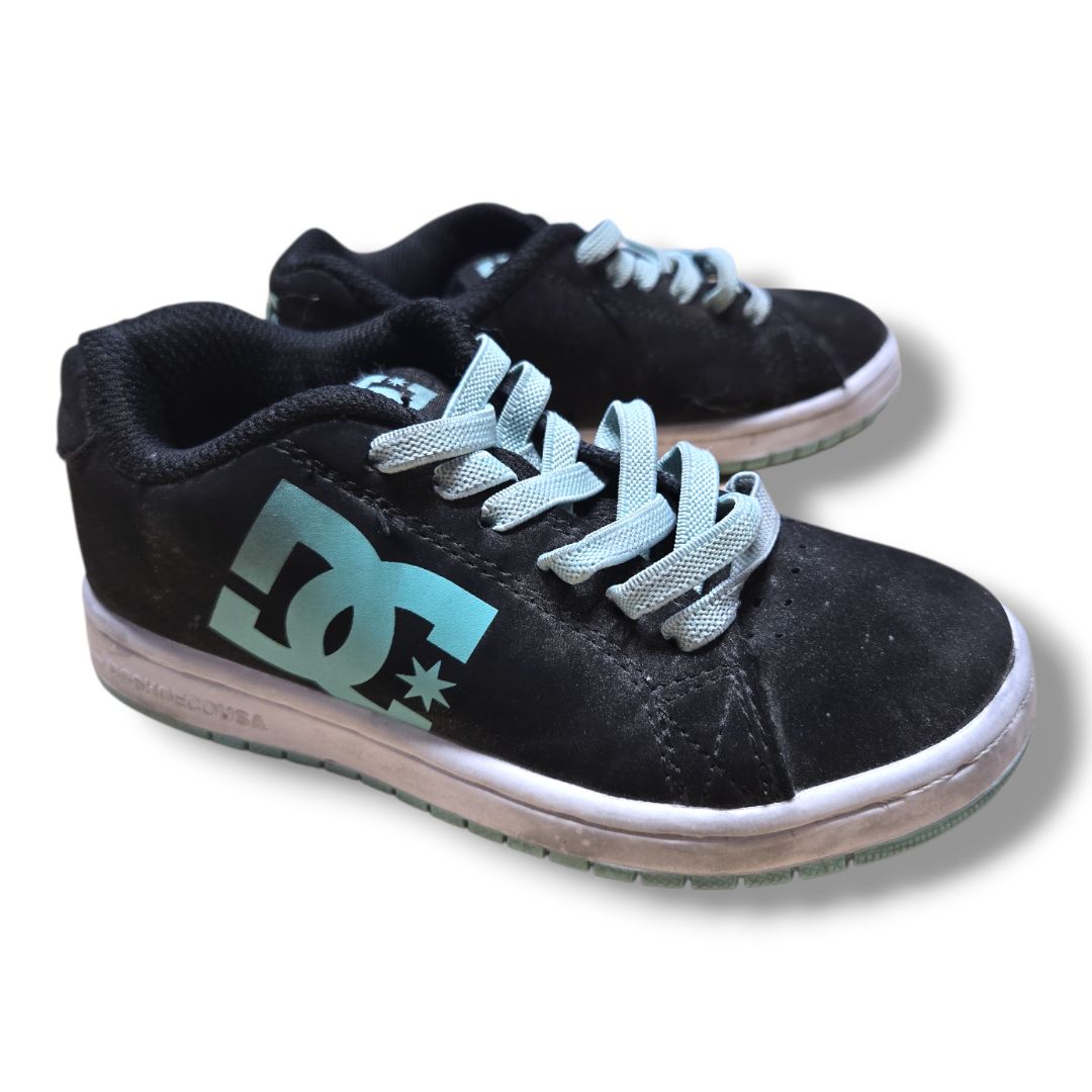 Black DC Kids footwear, 11T