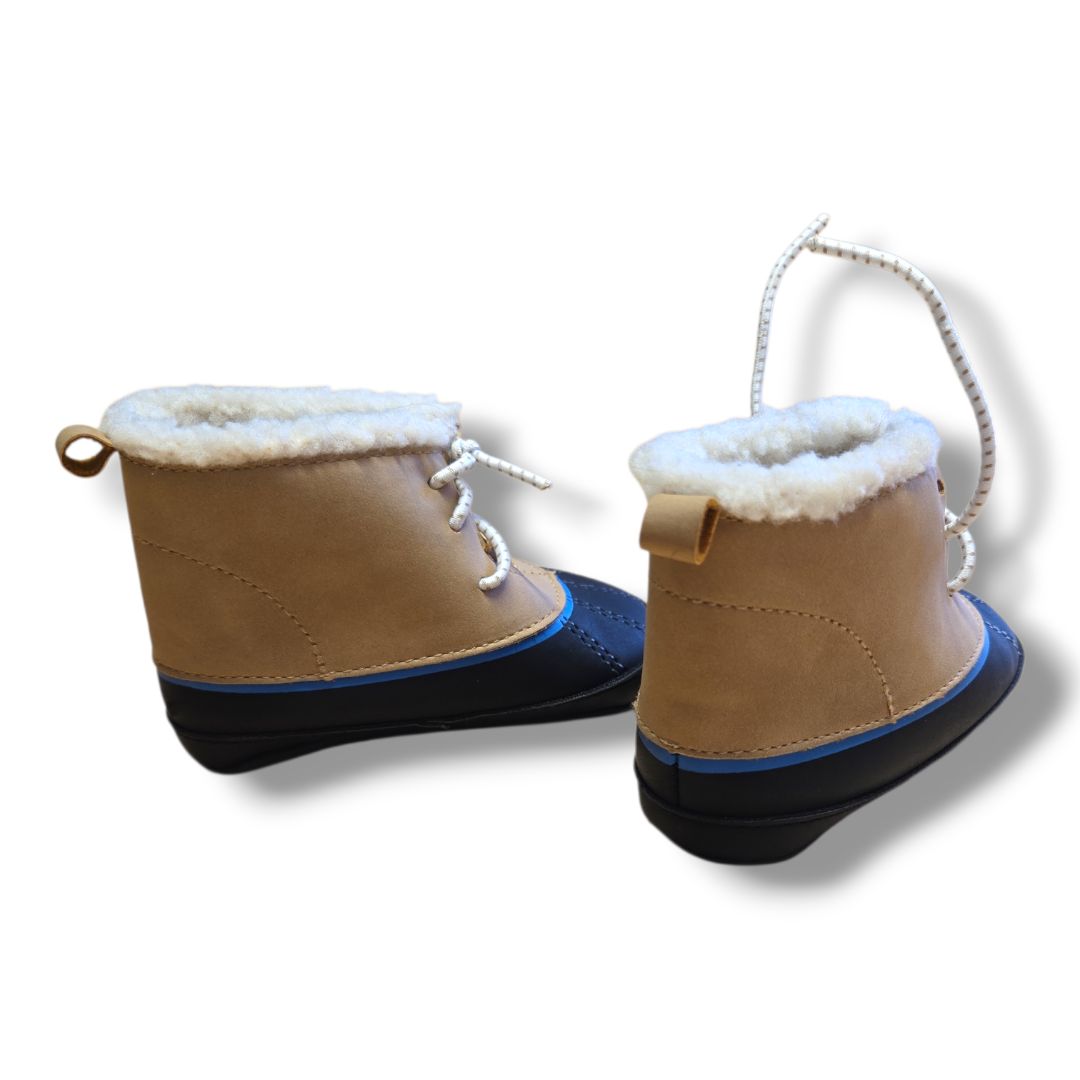 Carter’s Baby Winter Boots – 6–9 Months – Pre-Loved