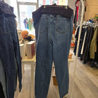 Old Navy Maternity Bottoms
