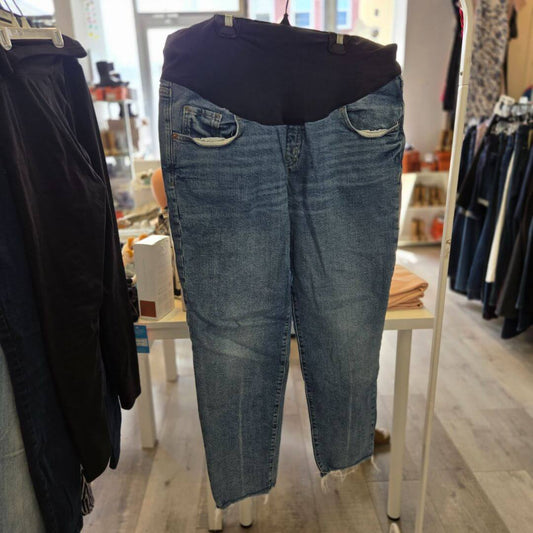 Old Navy Maternity Bottoms