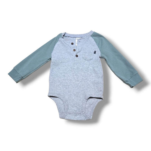 Oshkosh Onesies/BodySuit, 18M
