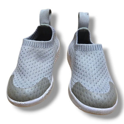 Heyfolks Kids footwear, C6