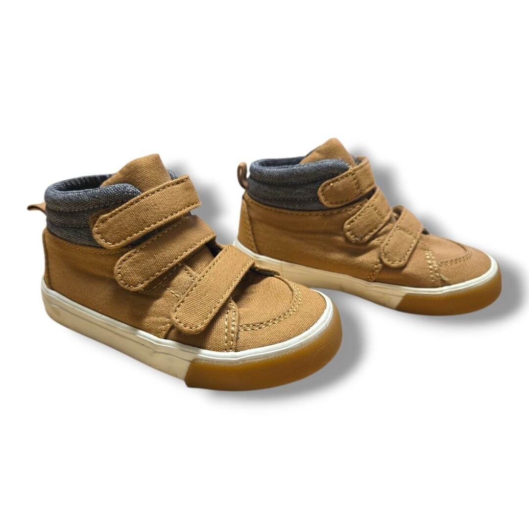 Old Navy kids footwear pre-loved size 6 brown sneakers with Velcro straps.