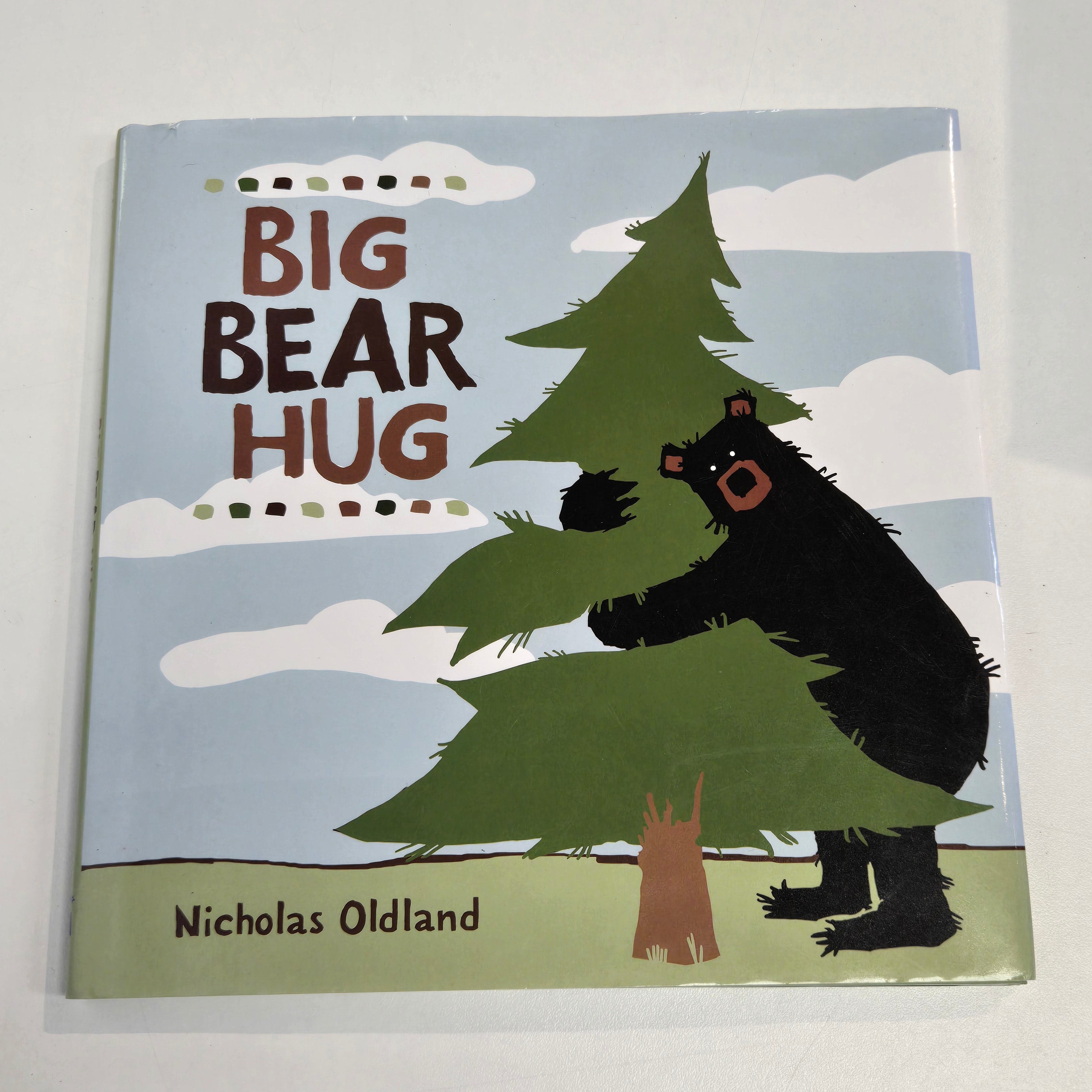 Big Bear Hug by Nicholas Oldland – New Children's Book