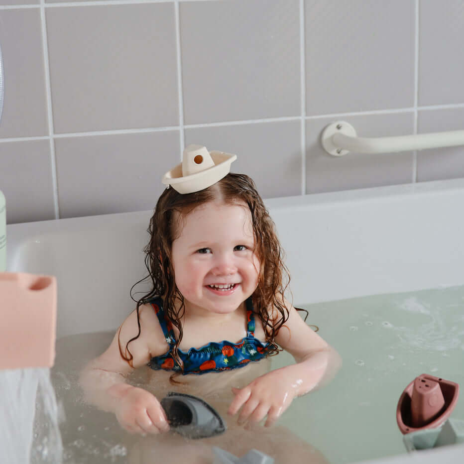 Bath boats, bathtub,  kids bath toys,Organic 