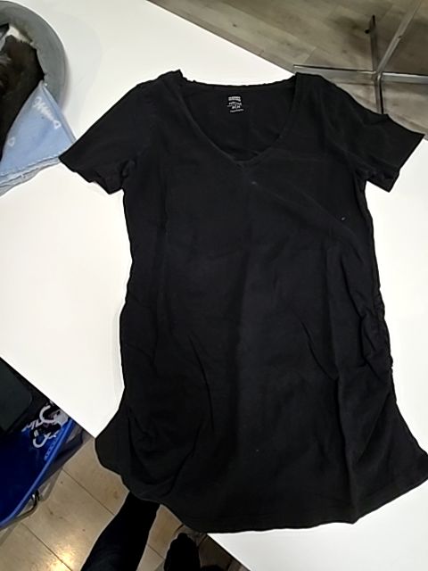 Black Old Navy Maternity Tops, Medium