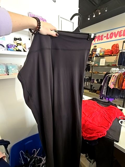 Black Isabel + Ingrid Maternity Bottoms, XXL