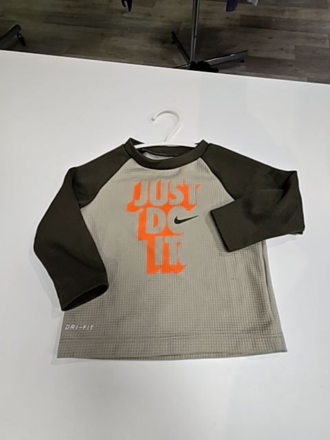 Green Nike Kids Tops, 12M