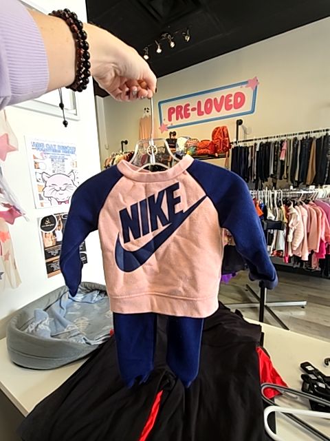 Multi-Color Nike Kids sets, 9M