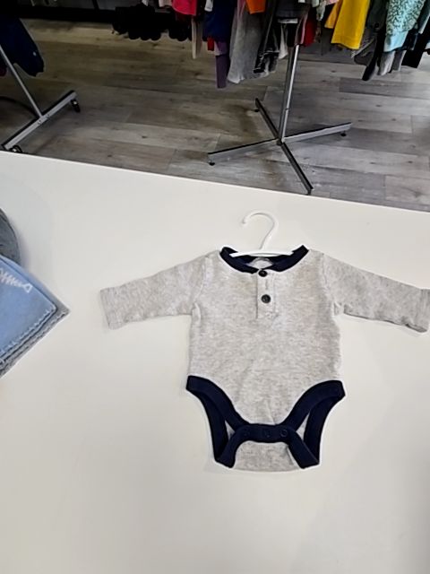 Grey Old Navy Onesies/BodySuit, 0/3M