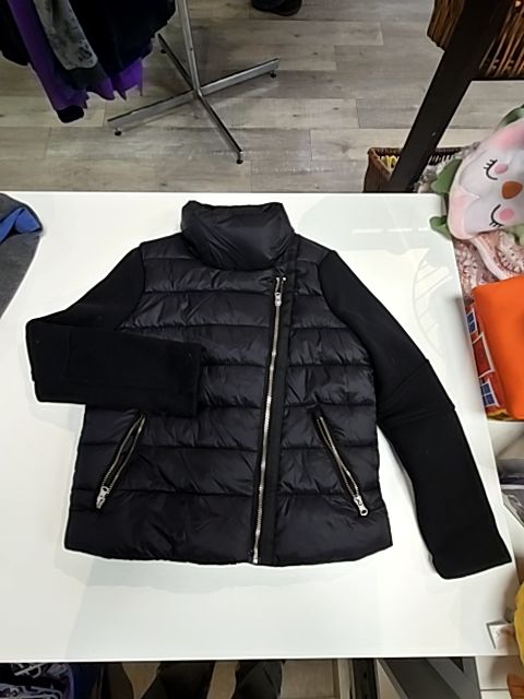 Black Old Navy Outerwear, 6/7Y