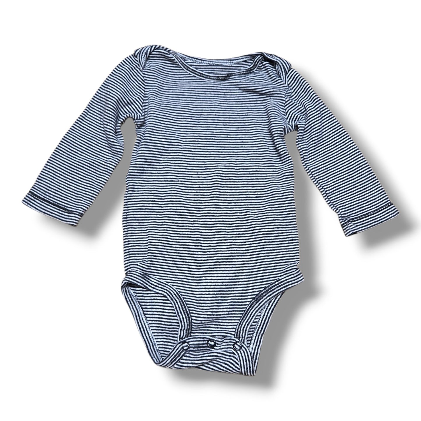 Carters | 9M | Onesie | Pre-loved Quality