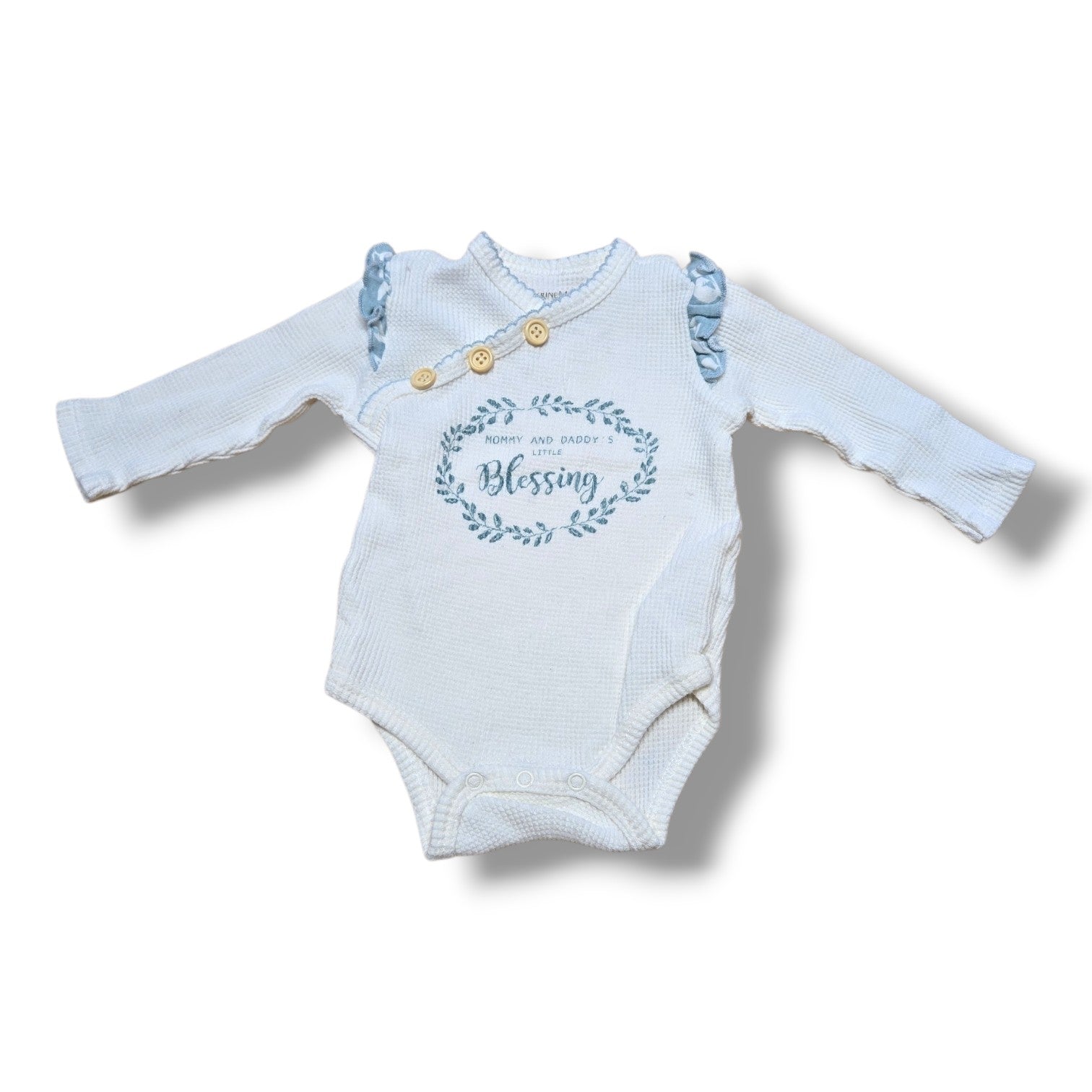 Cynthia Malandrino 3/6M onesie, mint preloved quality, soft bodysuit for kids, perfect as a preloved onesie for kids.