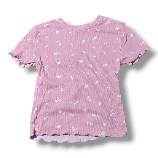 Pre-loved Urban Kids T-shirt, size 7/8Y, in gently used condition