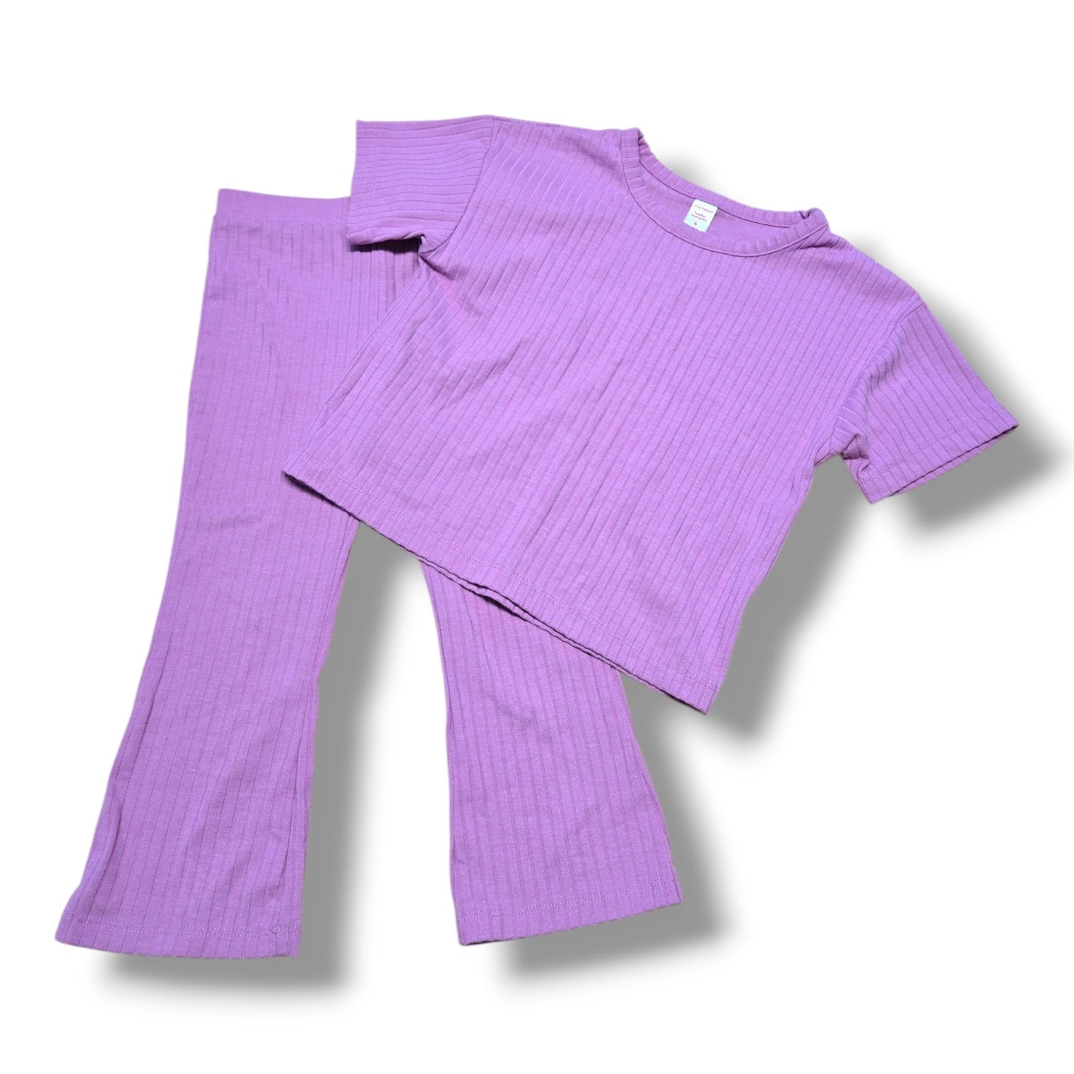 Joe Fresh 4T ribbed outfit set in lilac purple with a short sleeve top and flared pants.