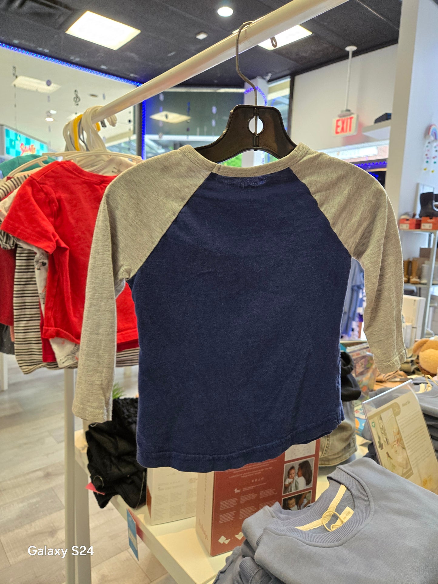 Carters | 18M | Top | Pre-loved Quality