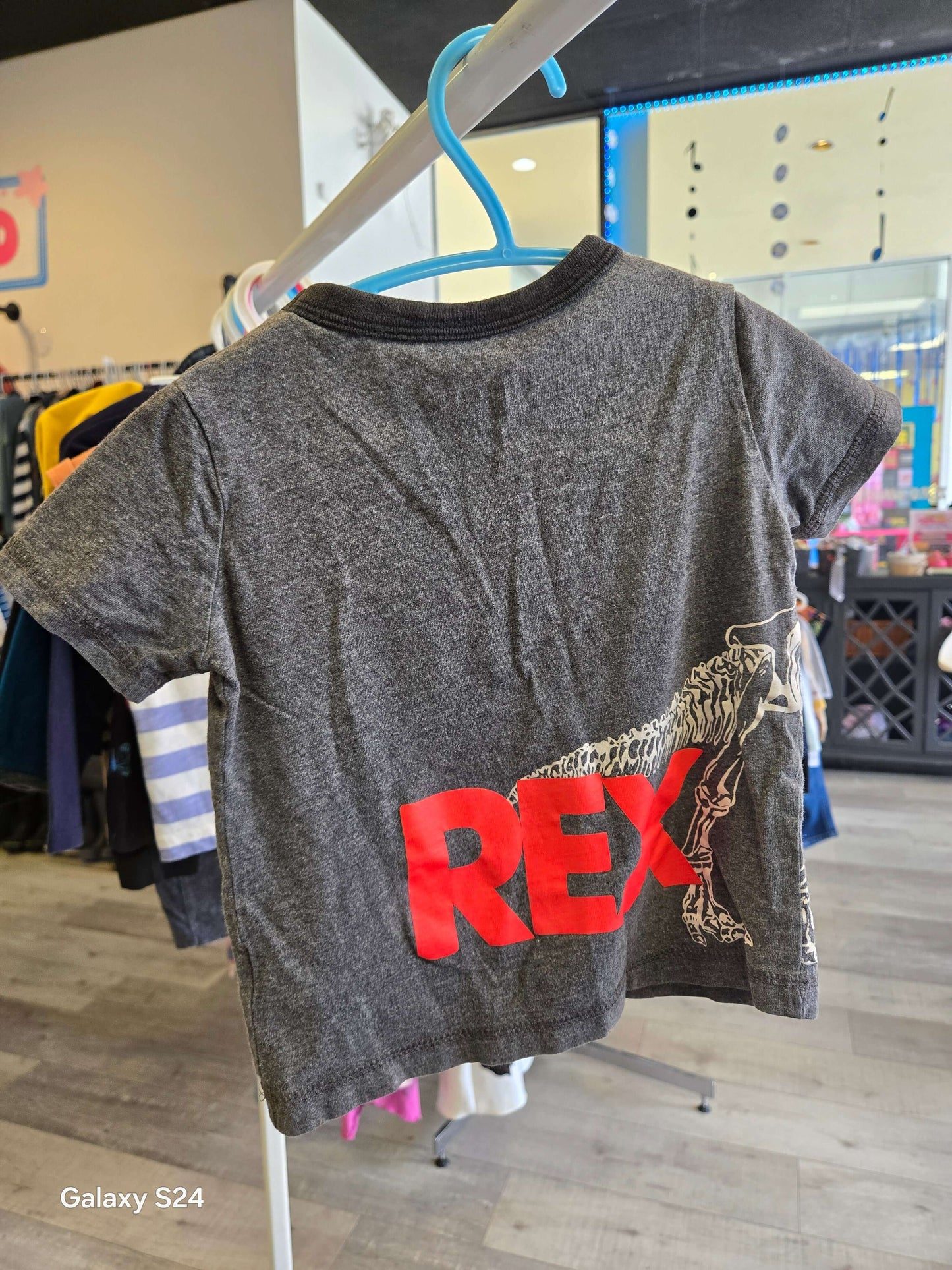 Oshkosh | 12M | T-Shirt | Pre-loved Quality
