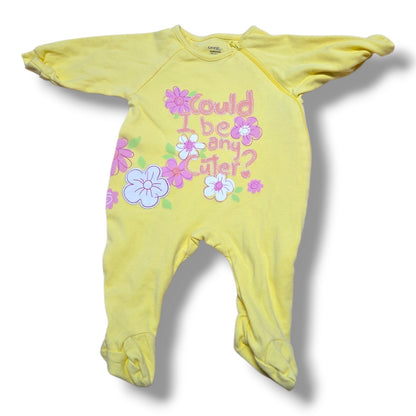 Pre-loved sleeper for cozy days in yellow with floral design and snap closure for comfort.