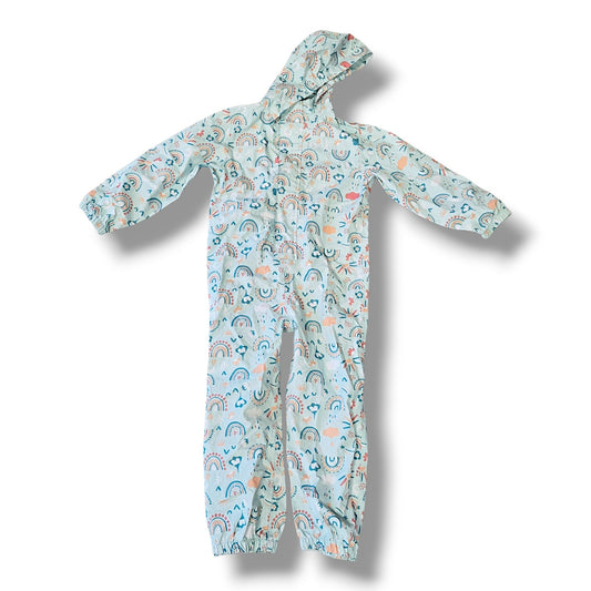 5T pre-loved waterproof rainsuit in a colorful rainbow print, perfect for rainy outdoor adventures.