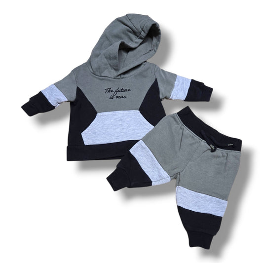 George 0/3M 2PC Set, pre-loved baby clothing set, featuring a hooded sweatshirt and matching pants.